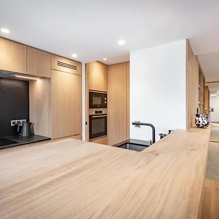 Ecrin Blanc - De Gamme - Balcon Avec Vue - Centre De Appartement *