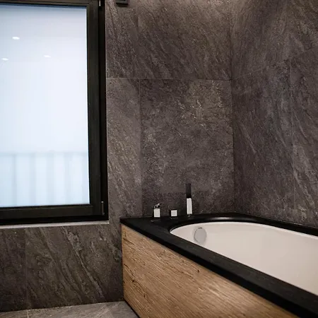 Ecrin Blanc - De Gamme - Balcon Avec Vue - Centre De Appartement *